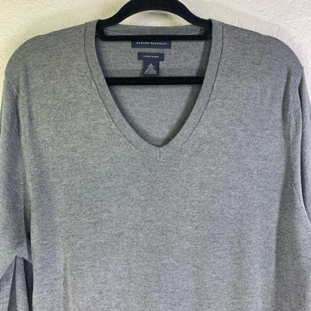 BANANA REPUBLIC Gray Silk Cotton Cashmere V-Neck‎ Sweater